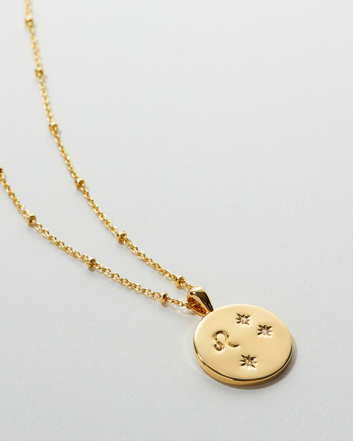 Twelve Constellation Leo Symbol Pattern Double Side Necklace Fashion  Jewelry 9K Gold Necklace Fine Jewelry - China Jewelry and Gold Jewelry  price | Made-in-China.com